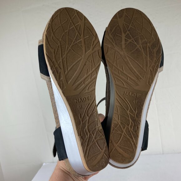 Naot Womens sz 10 Black Tan Silver Low Wedge Comfort Sandals T Strap - Picture 10 of 10